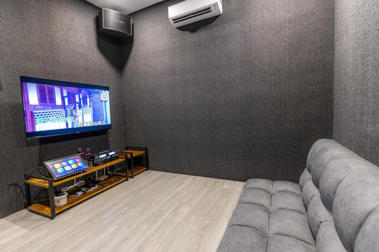 Holiday home -new- 22pax 5r4b V Ktv,kid's Pool,pool Table Near Usm,lwe Hospital,spi Arena