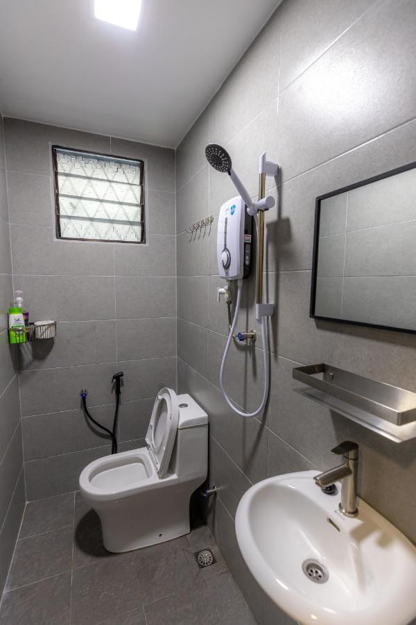 Holiday home -new- 22pax 5r4b V Ktv,kid's Pool,pool Table Near Usm,lwe Hospital,spi Arena *